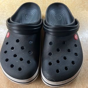 Men’s crocs
